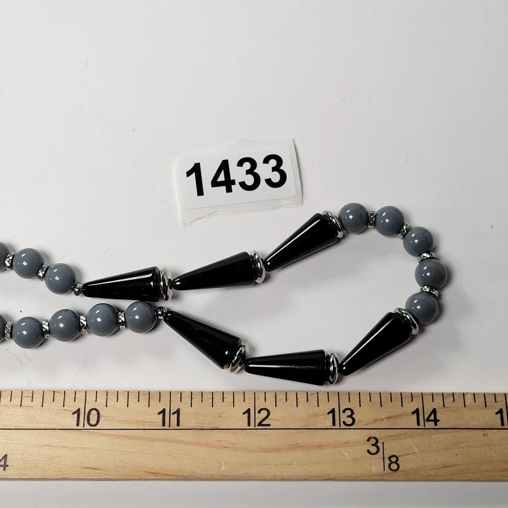 Vintage Napier Black Gray Beaded Necklace‎ Cone Silver Tone Statement 28